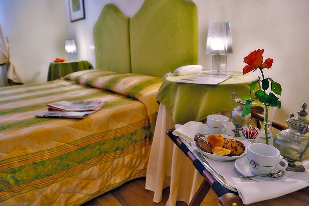 Albergo Moderno Lucca Ngoại thất bức ảnh